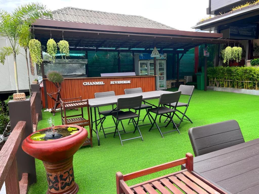 Chanmel Riverside チャンタブリー エクステリア 写真