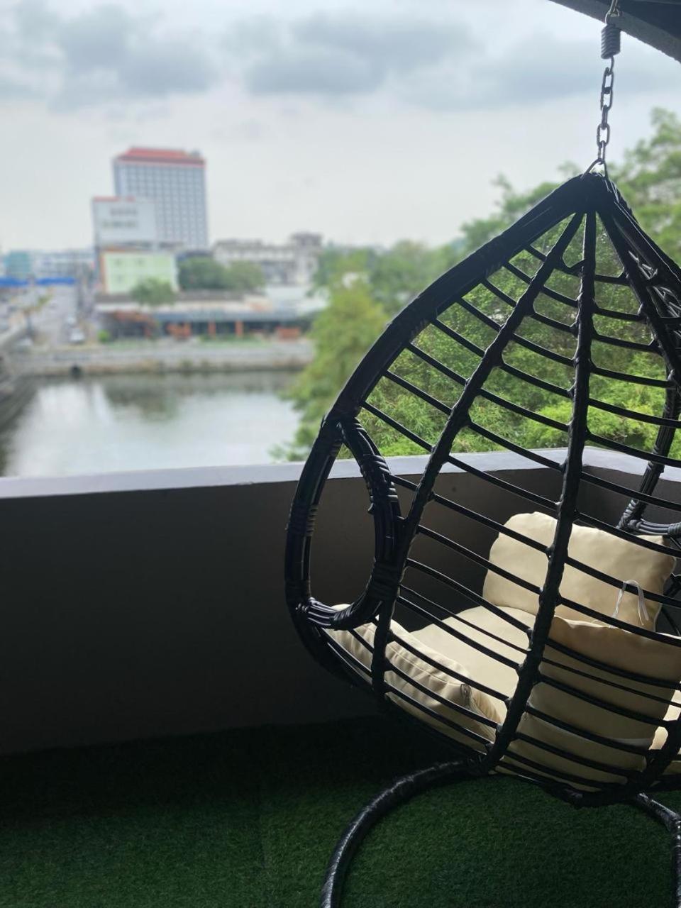 Chanmel Riverside チャンタブリー エクステリア 写真