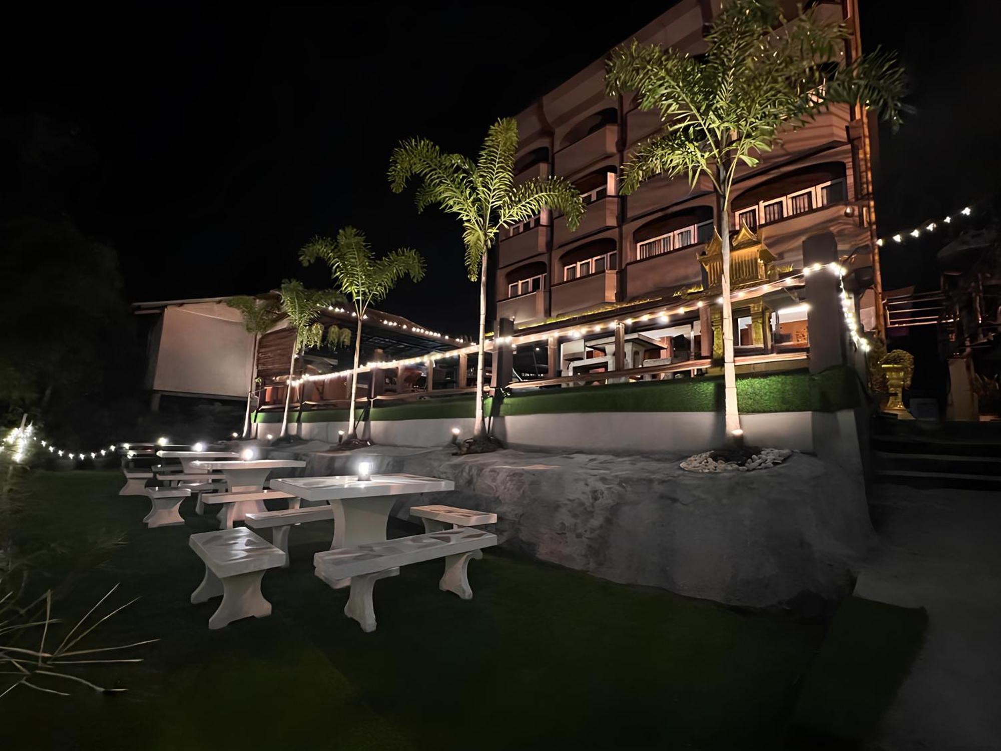 Chanmel Riverside チャンタブリー エクステリア 写真